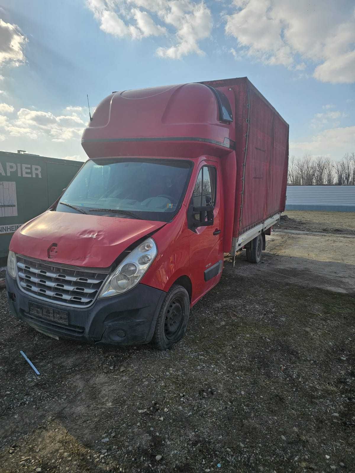 Dezmembram Renault Master