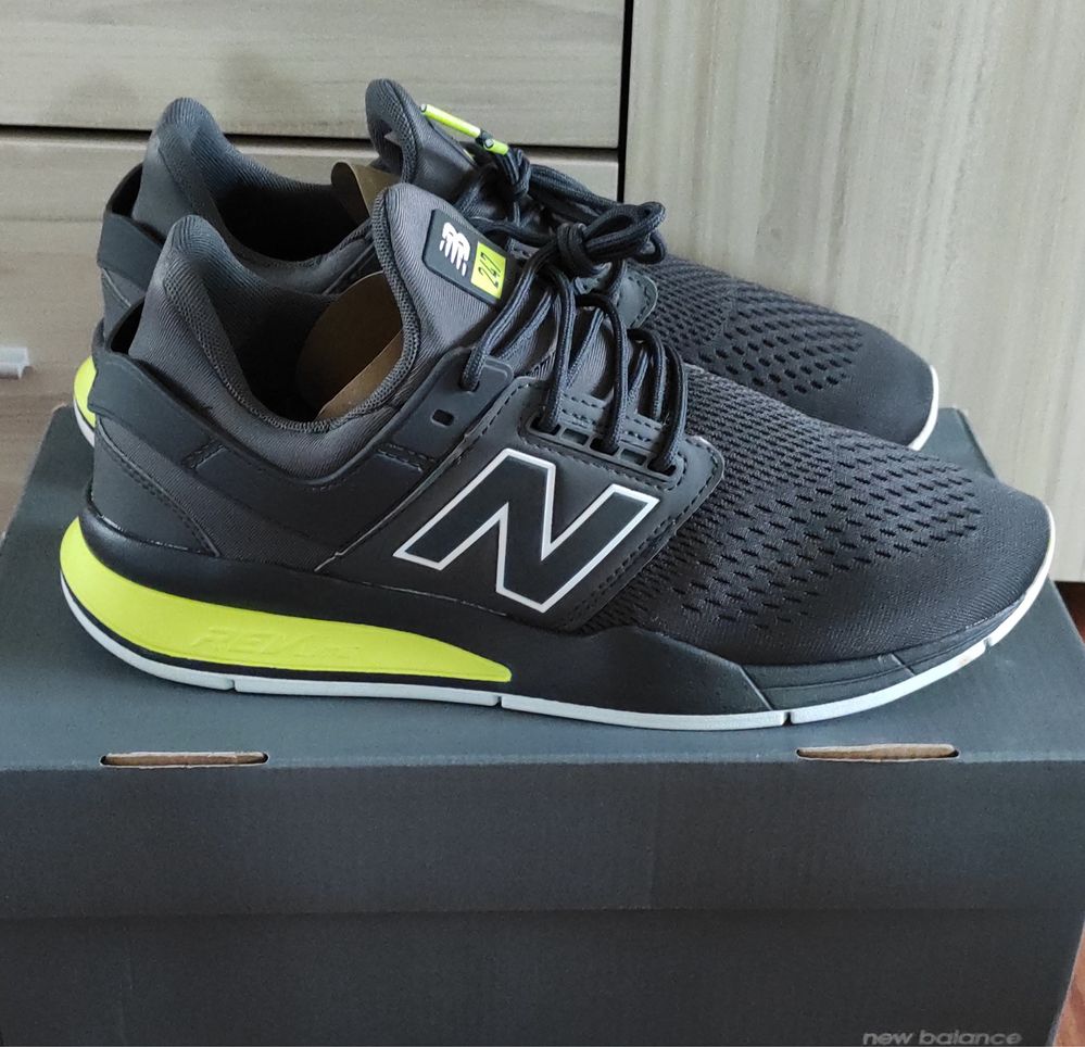 Мъжки маратонки New Balance 42.5 номер