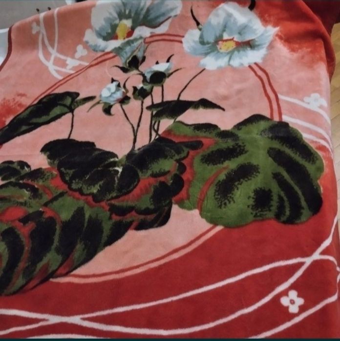 Одеяло,шторы,занавески,плед,декор.наволочки.Всё Новое.