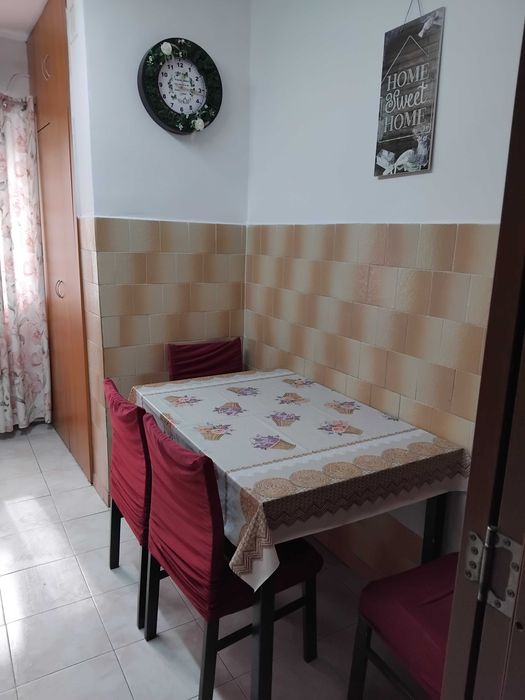 Inchiriez ap 2 camere Intre Lacuri