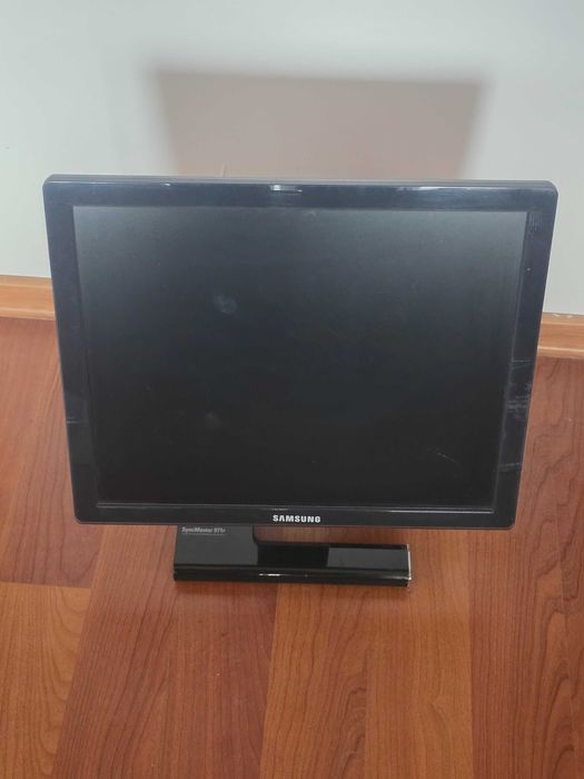 Vand  display/monitor  LCD  SAMSUNG  971P   19"