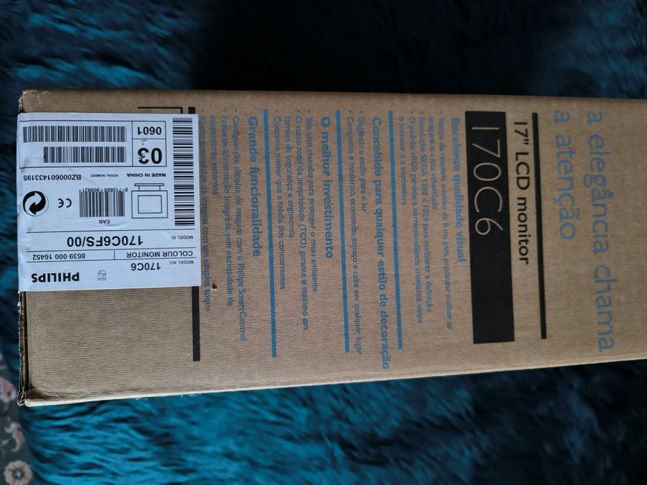 Монитор Филипс 17"