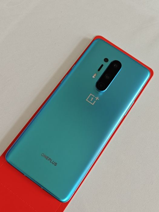 Продам OnePlus 8 Pro