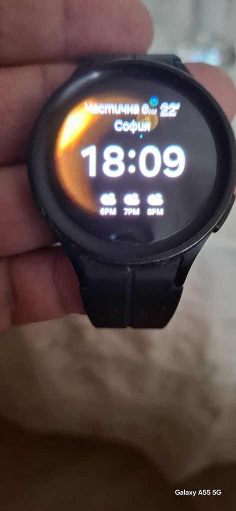 Продавам Samsung A55 5G 256gb 8ram в гаранция часовник Samsung 5 pro