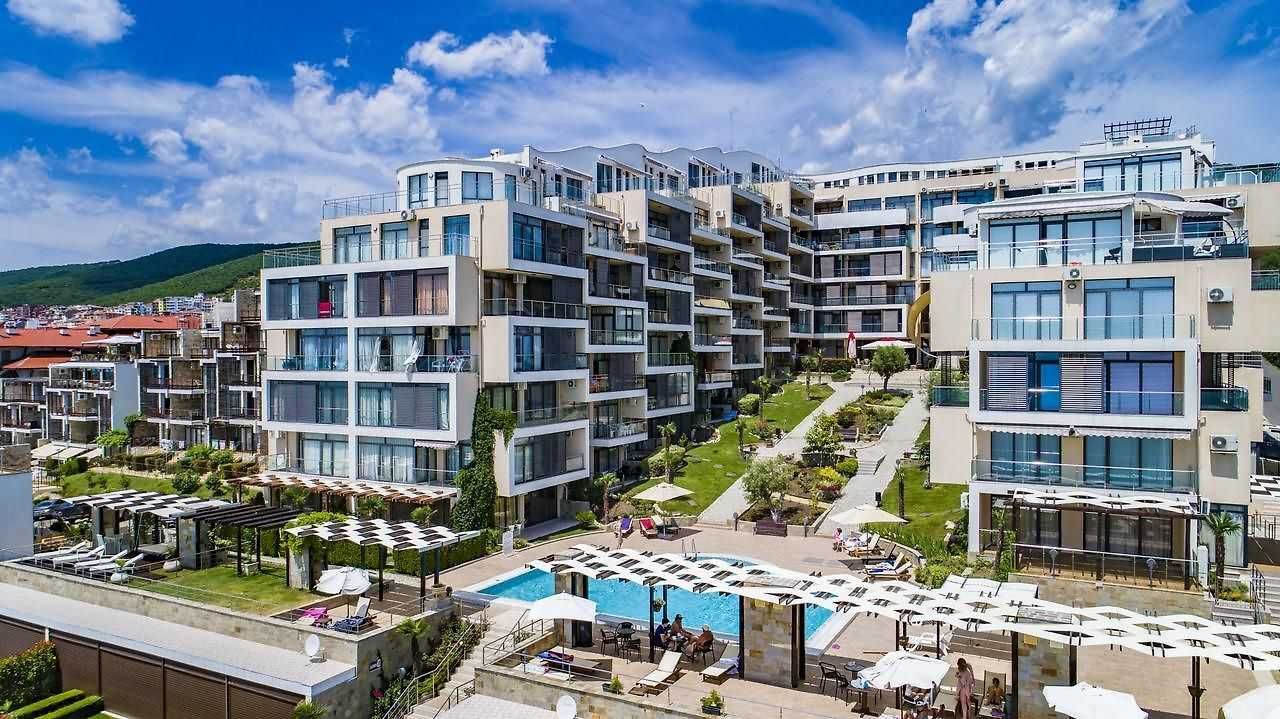 Двустаен люкс апартамент с морска панорама в Dolce Vita 2, Свети Влас