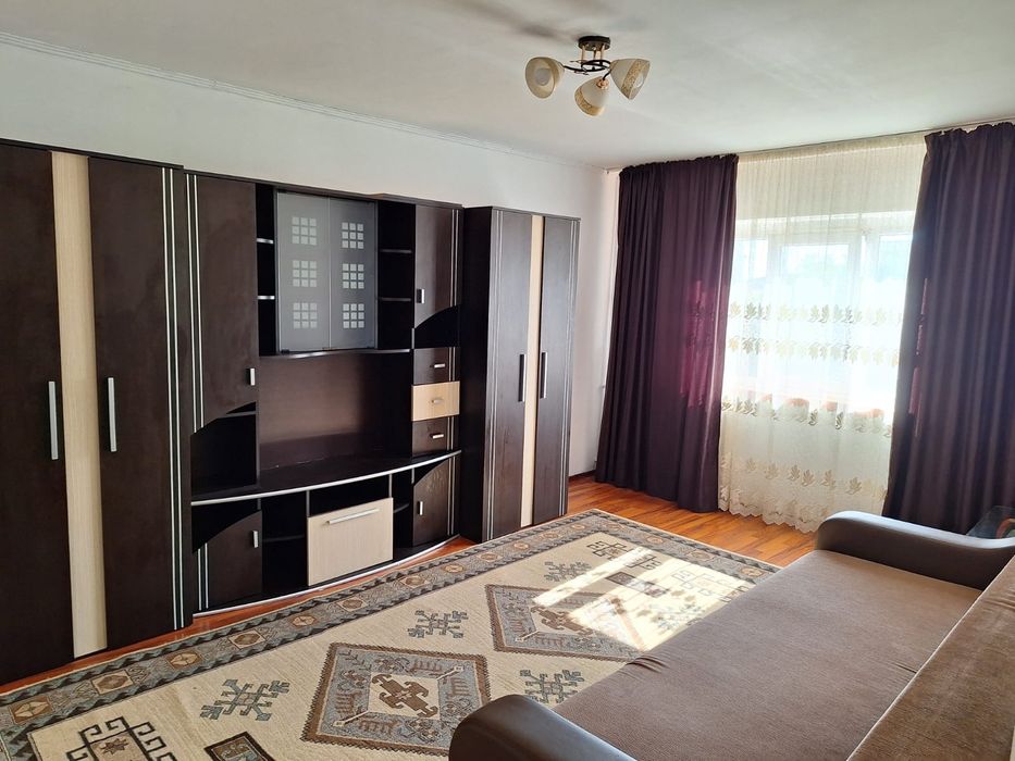 Închiriez apartament 2 camere