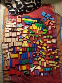 Joc 1 -5 ani  275 de piese din lemn diverse culori si forme