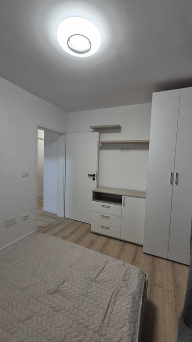 Închiriez apartament bloc nou