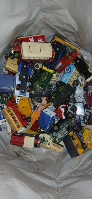 Mașinuțe aduse din gmn