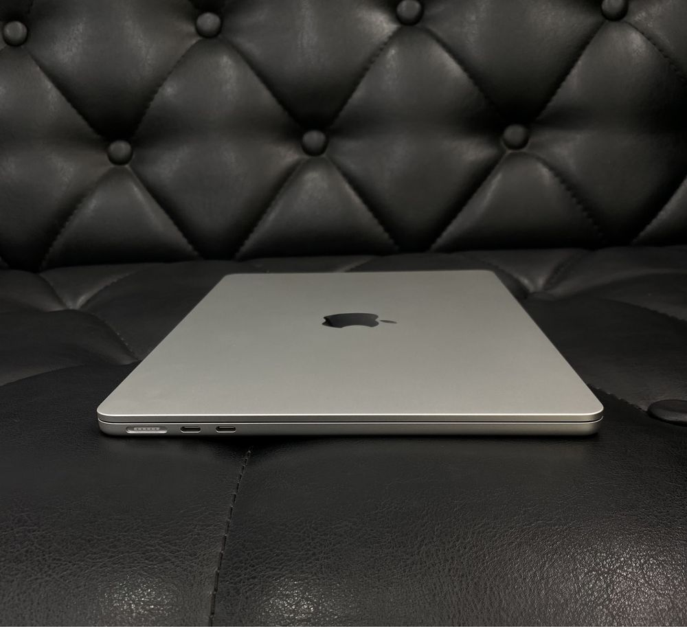 Apple MacBook Air M2 2 цикл 8/256GB 2022 года в идеальном состоянии