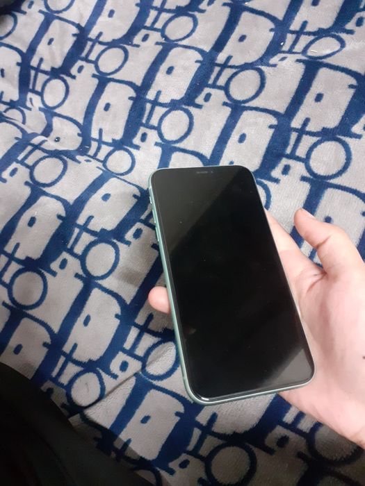 Продаётся Айфон 11