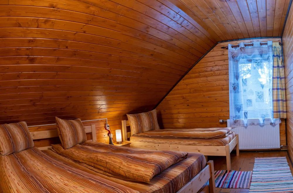 Cabana inchiriat 4 camere +ciubâr