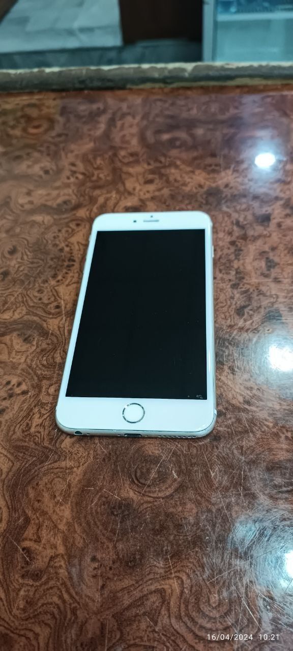 iPhone 6 plus gold