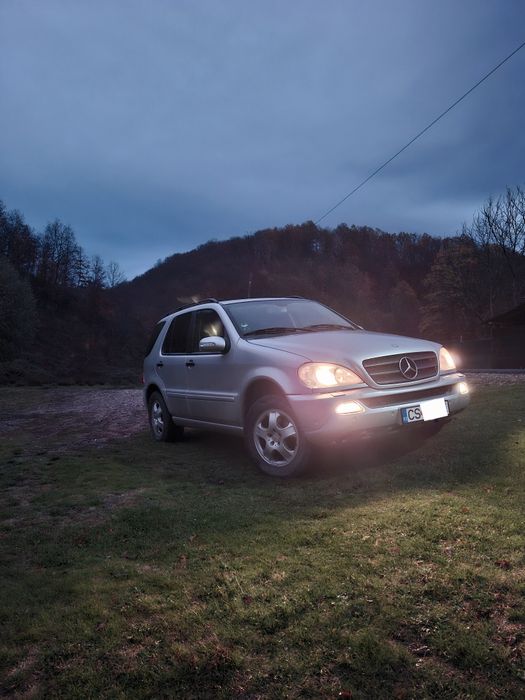 Vând Mercedes-Benz ML 270 CDI automat, an 2002, 305.000 km reali