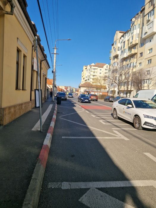 Inchiriez spatiu comercial