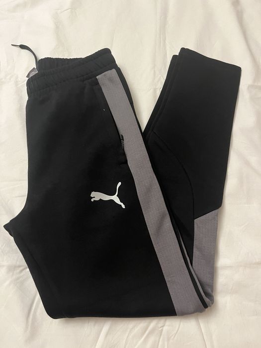 Pantaloni puma S