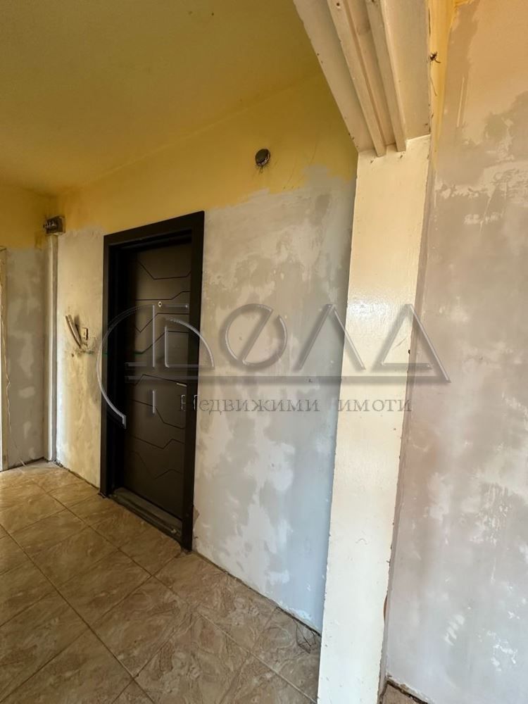 Продава се Двустаен апартамент в София, Люлин 3 - 63 кв.м за 1556 €/кв.м - Снимка #8