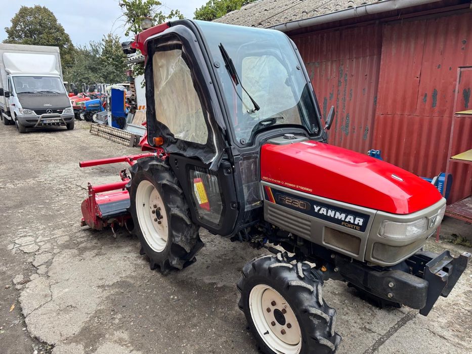 Tractor japonez Yanmar F230