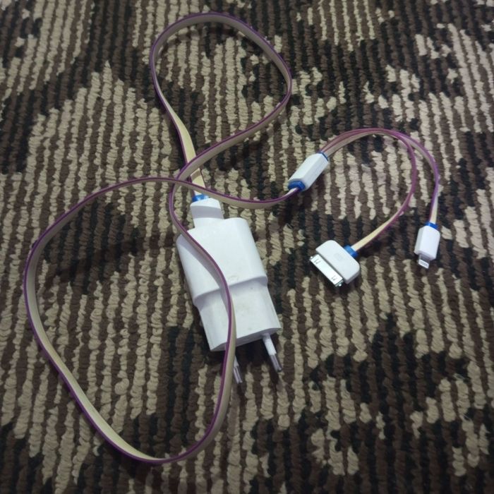 iPhone 4 va iPhone 5dan 15 gacha boʻlgan oraliqda. narxi 100 ming sum