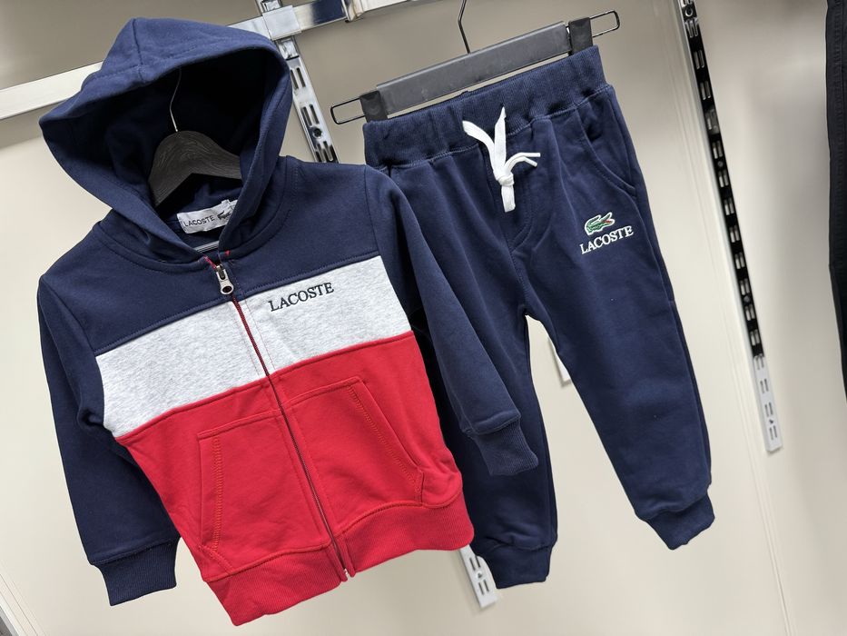 Продам детский спортивный костюм