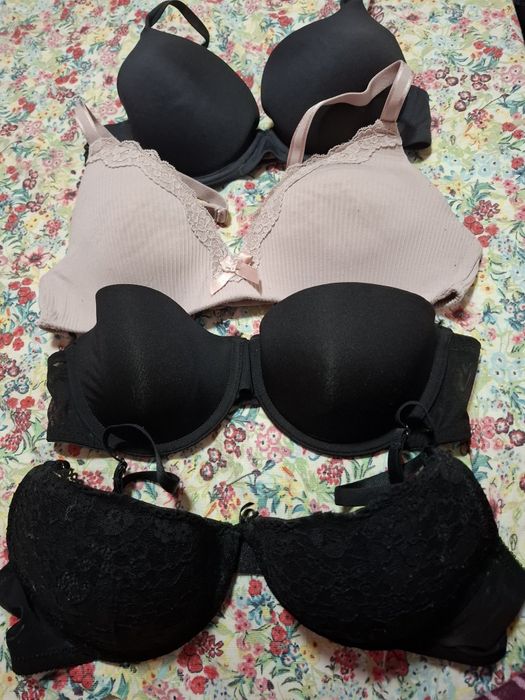 Продавам сутиени 75б
