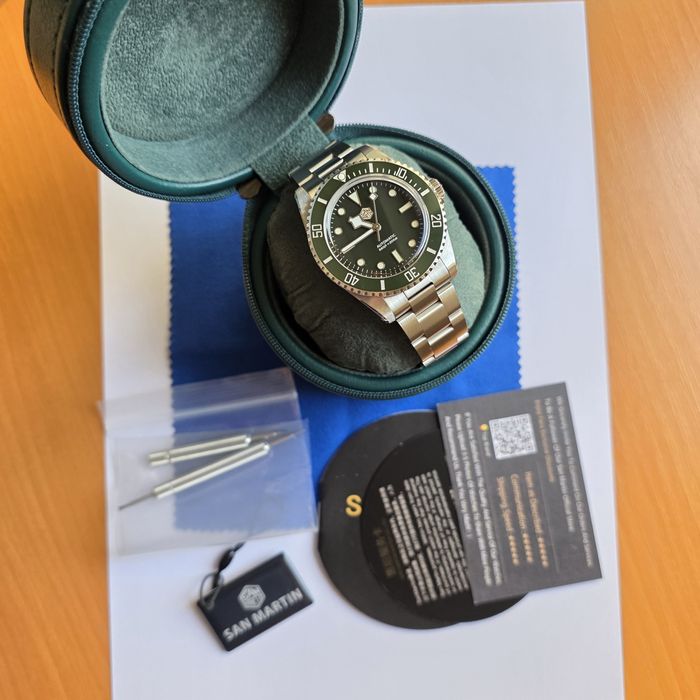 Ceas automatic San Martin SN006 YN55 safir ceramic zale surub 200 m