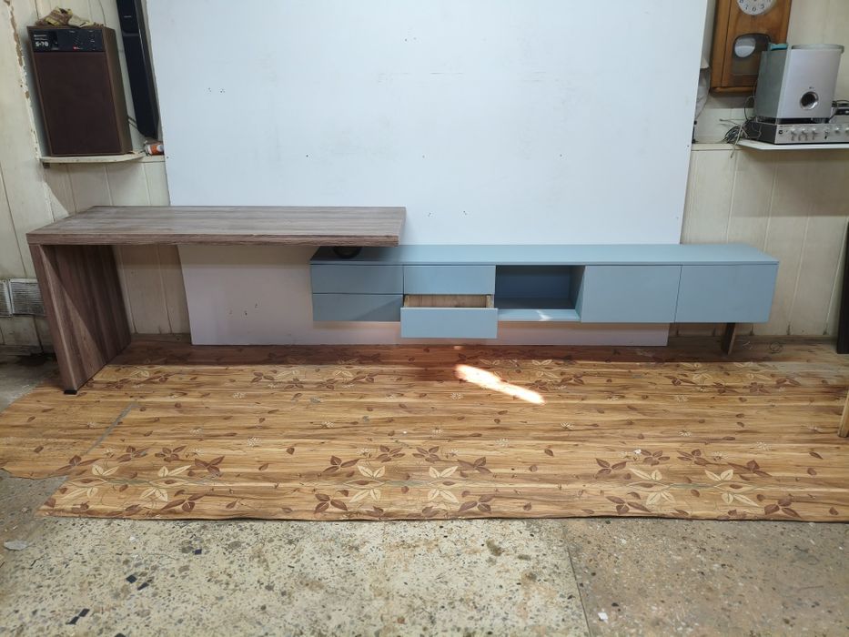 СУПЕР-ЦЕНА! НОВАЯ Дизайнерская ТВ-тумба 3.3 м + Стол (фурнитура BLUM).