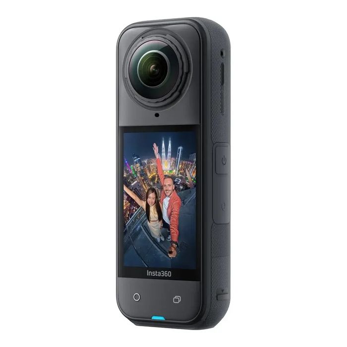 Продаются камера Insta360 X4 8K Оригинал америка