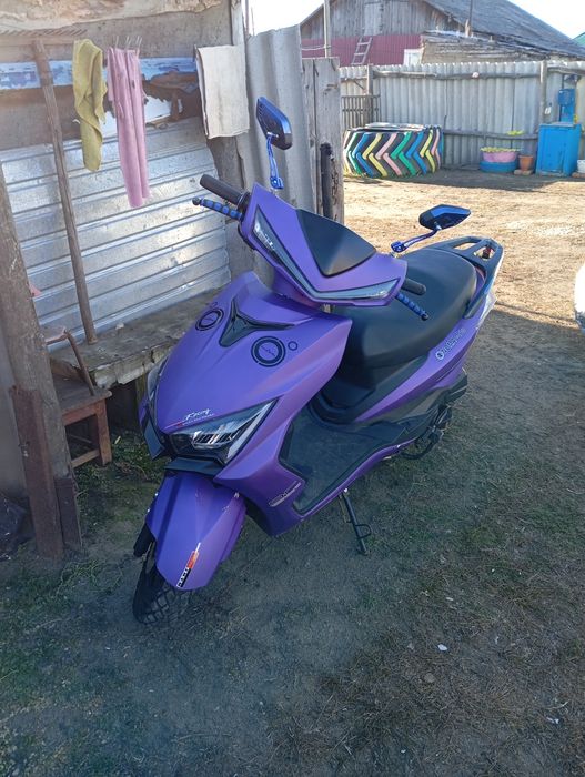 Продам скутер м8 про