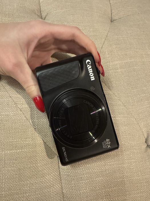 Canon SX740HS черен