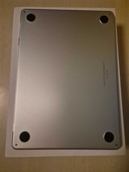 Лаптоп Apple Macbook M3 air 13