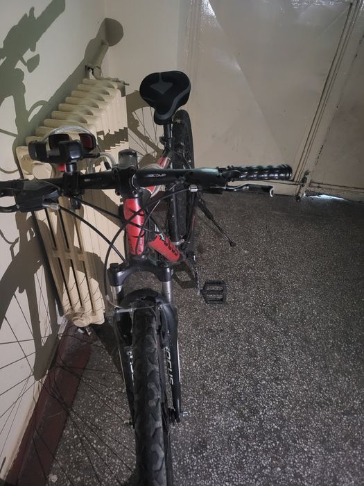 Vand  bicicleta in stare buna