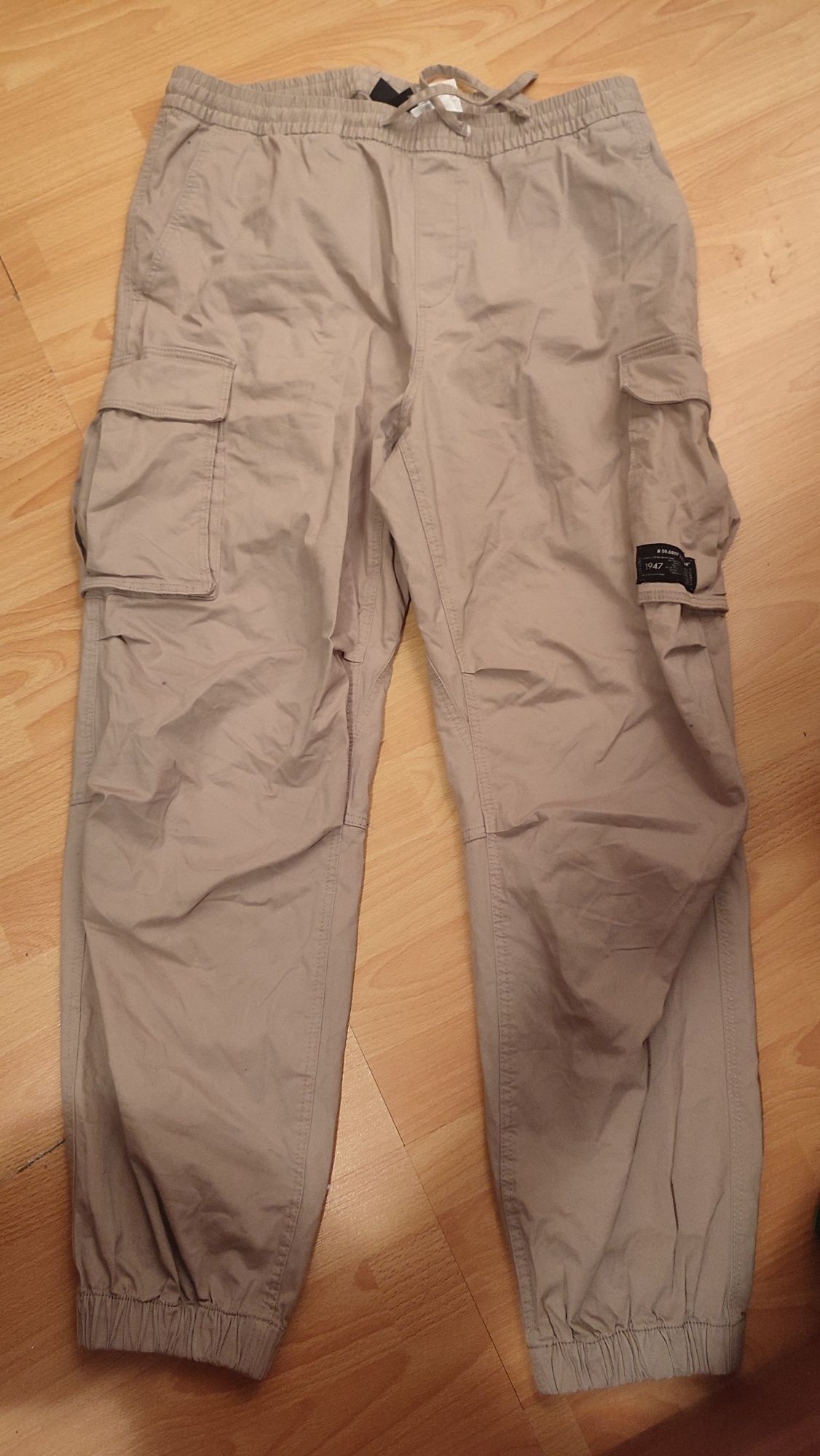 Pantaloni cargo h and m