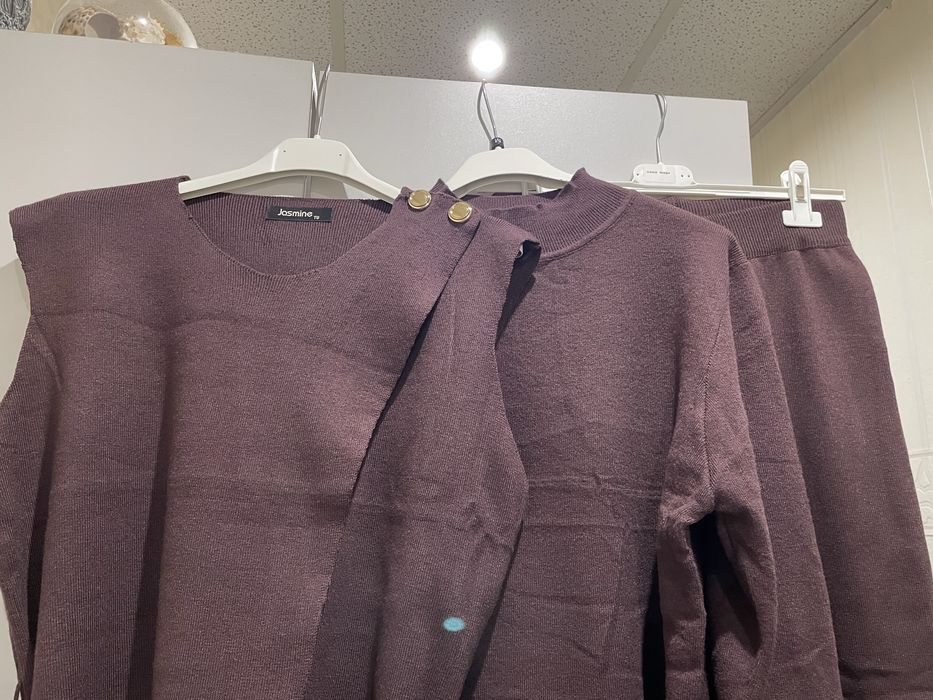 Дамски костюм от 3 части плетиво