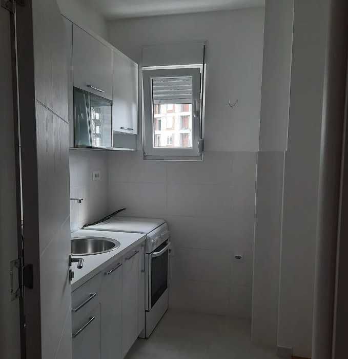 Дава се под наем Двустаен апартамент в Пловдив, Тракия - 49 кв.м за 183.6 € - Снимка #3