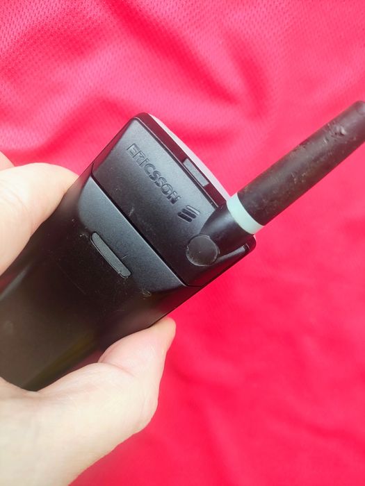Ericsson A1018s  ( DECODAT, baterie refacuta)