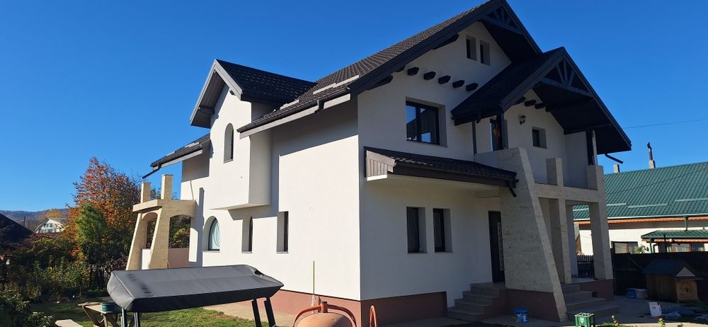 Lucrari constructii-case la rosu și la cheie-Renovări,fațade,etc