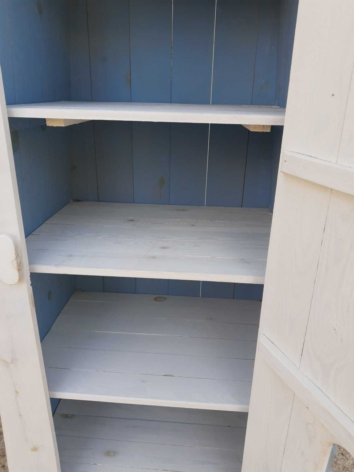 Огромен стар дървен шкаф гардероб като Морски фар. Внос Холандия