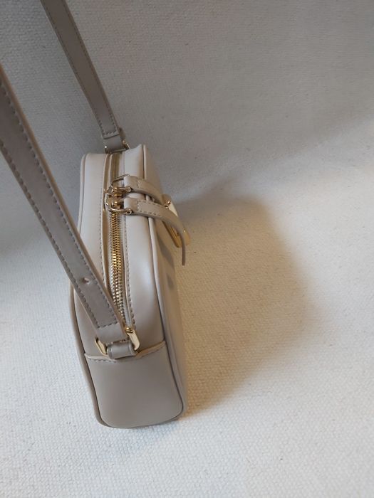 Празнично намаление Furla Iride чанта