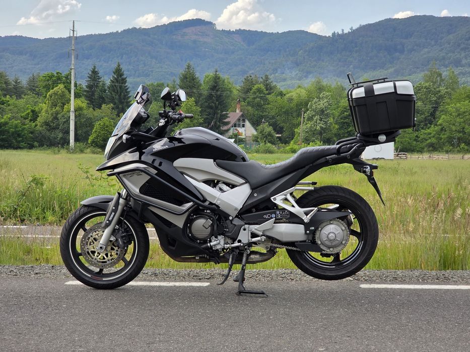 Honda VFR 800X Crossrunner sport-touring stare excelenta revizie !