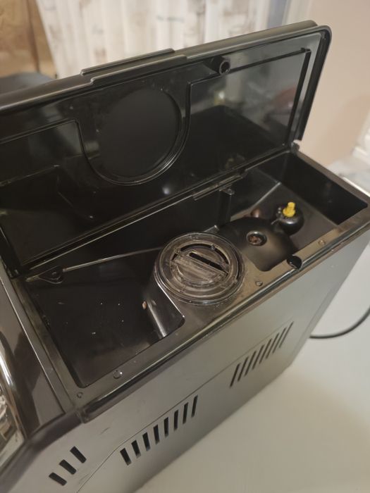 Кафе машина saeco minuto