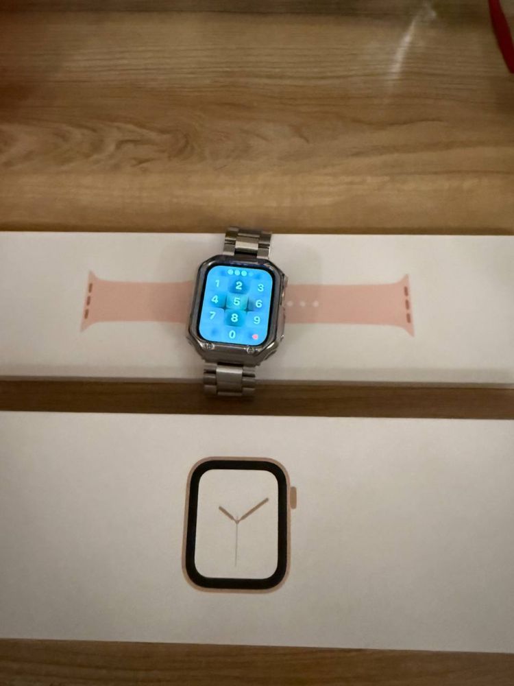 Apple watch 4 в хорошем состоянии