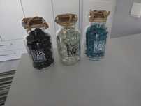 Sticle cu sticle ornamentale