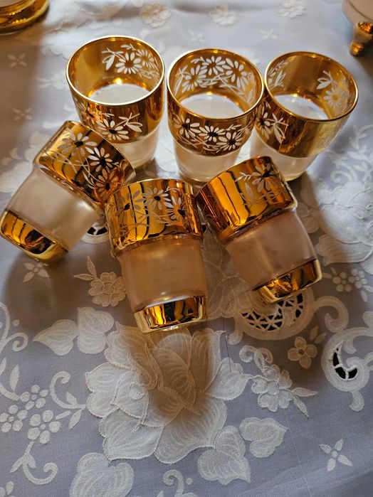 Сервиз за ракия и ликьор