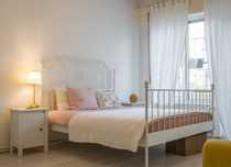 Cadru pat metalic alb Ikea somiera noptiere si saltea 160X200
