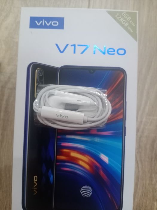 Продам новый наушник от смартфон vivo