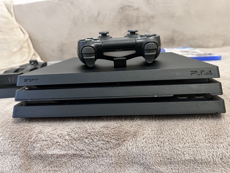 PlayStation 4 PRO 1TB