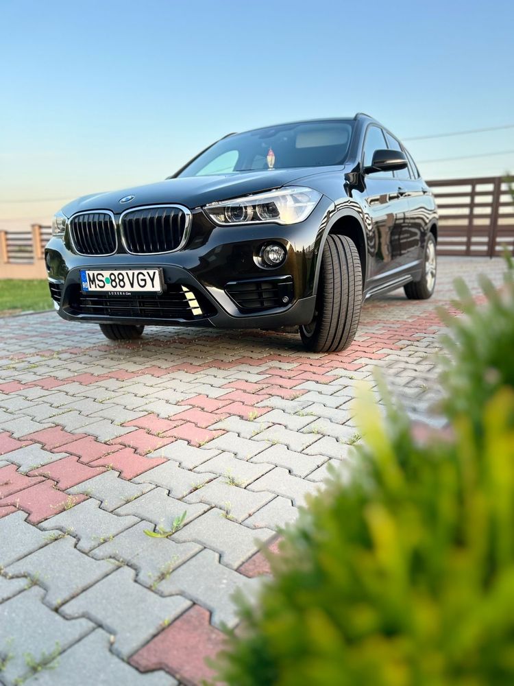 BMW X1 xDrive 25i