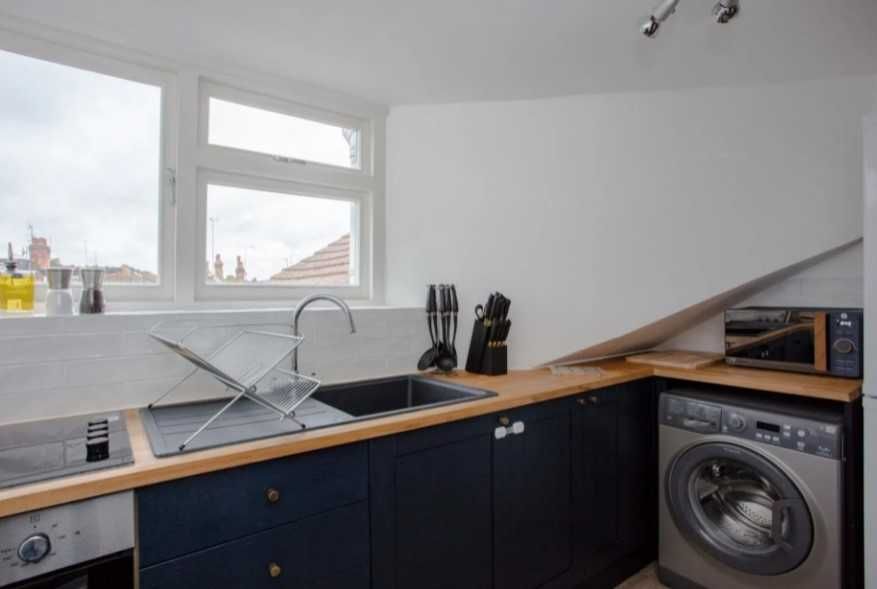 Дава се под наем Четиристаен апартамент в Пловдив, Каменица 1 - 104 кв.м за 204 € - Снимка #9