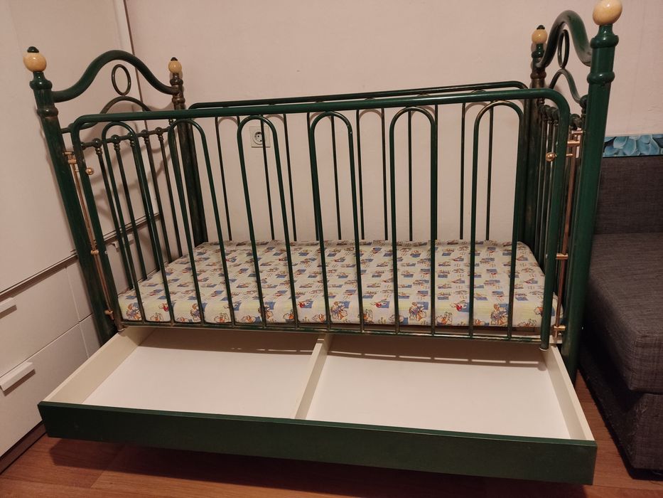 Детско легло с дюшек и чекмедже